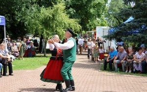 Fotorelacja z XXIII Powiatowego Przeglądu Zespołów Folklorystycznych i Solistów (8)