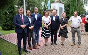 Fotorelacja z XXIII Powiatowego Przeglądu Zespołów Folklorystycznych i Solistów (14)