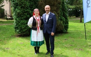 Fotorelacja z XXIII Powiatowego Przeglądu Zespołów Folklorystycznych i Solistów (15)