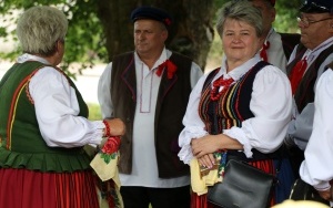 Fotorelacja z XXIII Powiatowego Przeglądu Zespołów Folklorystycznych i Solistów (4)