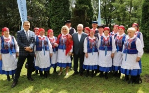 Fotorelacja z XXIII Powiatowego Przeglądu Zespołów Folklorystycznych i Solistów (10)