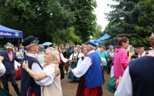 Udana zabawa w Chmielniku (5)