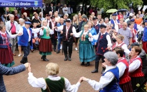Udana zabawa w Chmielniku (4)