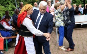 Udana zabawa w Chmielniku (5)