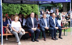 Udana zabawa w Chmielniku (9)