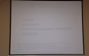 Warsztaty edukacyjno -  szkoleniowe „Rodzina bez przemocy” (8)