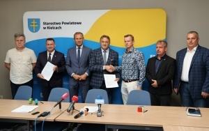Remonty dróg w Piekoszowie i Daleszycach (6)