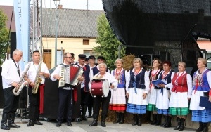 Dożynki Powiatu Kieleckiego i Gminy Raków (3)