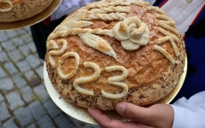 Regionalne potrawy na dożynkach powiatowych w Rakowie (3)
