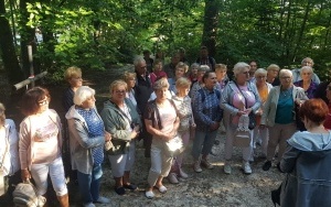 Wycieczka seniorów - mała pętla świętokrzyska wokół Łysogór  (2)