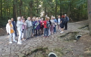 Wycieczka seniorów - mała pętla świętokrzyska wokół Łysogór  (6)