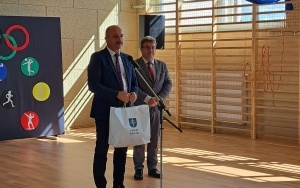 Nowa sala gimnastyczna i kompleks boisk w Pierzchnicy (1)