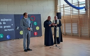 Nowa sala gimnastyczna i kompleks boisk w Pierzchnicy (5)