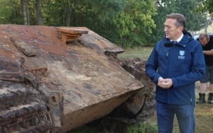 Czołg z Bieleckich Młynów trafił do Muzeum Wojska Polskiego w Warszawie (15)