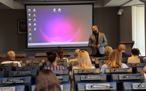 Spotkanie szkoleniowe dla asystentów rodzin i pracowników socjalnych (10)