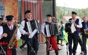 Smaki Babiego Lata - zabawa z muzyką (13)
