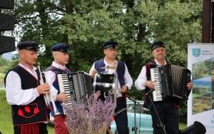 Smaki Babiego Lata - zabawa z muzyką (13)