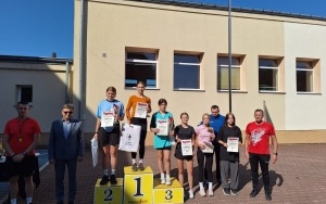 Mistrzostwa Powiatu Kieleckiego Szkół Ponadpodstawowych w biegach przełajowych (9)