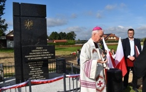 Odsłonięcie Pomnika Martyrologii Lokalnej w Jeziorku (5)
