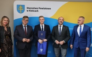 Stypendyści Starosty Kieleckiego  (16)