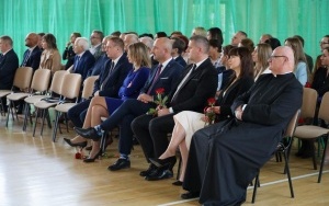  Jubileusz 65-lecia szkoły w Chmielniku  (1)