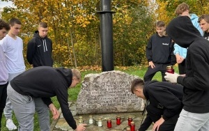 Akcja „Szkoła pamięta” w PZS w Łopusznie  (7)