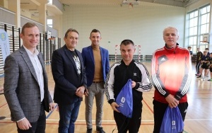 III Powiatowy Turniej Halowej Piłki Nożnej o Puchar Starosty Kieleckiego  (8)