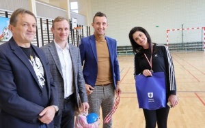 III Powiatowy Turniej Halowej Piłki Nożnej o Puchar Starosty Kieleckiego  (15)
