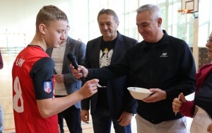  III Powiatowy Turniej Halowej Piłki Nożnej o Puchar Starosty Kieleckiego  (17)
