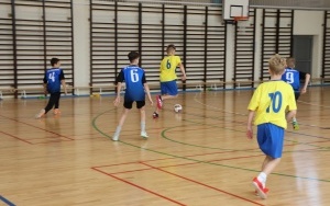  III Powiatowy Turniej Halowej Piłki Nożnej o Puchar Starosty Kieleckiego  (5)