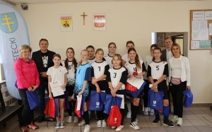  III Powiatowy Turniej Halowej Piłki Nożnej o Puchar Starosty Kieleckiego  (12)