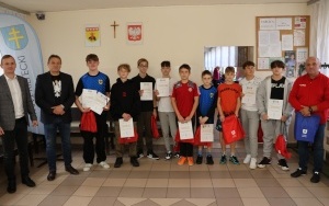  III Powiatowy Turniej Halowej Piłki Nożnej o Puchar Starosty Kieleckiego  (17)
