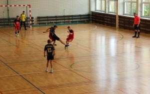  III Powiatowy Turniej Halowej Piłki Nożnej o Puchar Starosty Kieleckiego  (9)