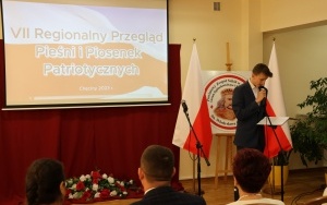 VII REGIONALNY PRZEGLĄD PIEŚNI I PIOSENKI PATRIOTYCZNEJ - Chęciny 2023 (4)