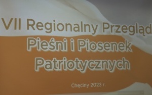 VII REGIONALNY PRZEGLĄD PIEŚNI I PIOSENKI PATRIOTYCZNEJ - Chęciny 2023 (10)