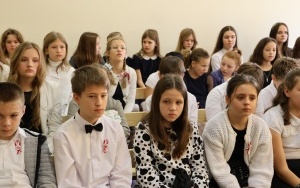 VII REGIONALNY PRZEGLĄD PIEŚNI I PIOSENKI PATRIOTYCZNEJ - Chęciny 2023 (11)