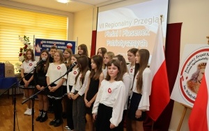 VII REGIONALNY PRZEGLĄD PIEŚNI I PIOSENKI PATRIOTYCZNEJ - Chęciny 2023 (1)