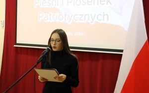 VII REGIONALNY PRZEGLĄD PIEŚNI I PIOSENKI PATRIOTYCZNEJ - Chęciny 2023 (5)