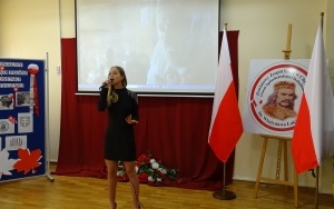 VII REGIONALNY PRZEGLĄD PIEŚNI I PIOSENKI PATRIOTYCZNEJ - Chęciny 2023 (8)