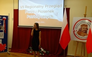 VII REGIONALNY PRZEGLĄD PIEŚNI I PIOSENKI PATRIOTYCZNEJ - Chęciny 2023 (9)