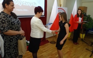 VII REGIONALNY PRZEGLĄD PIEŚNI I PIOSENKI PATRIOTYCZNEJ - Chęciny 2023 (13)