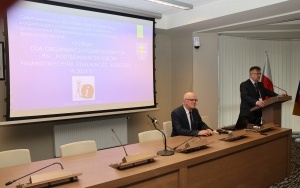 Forum NGO    (3)