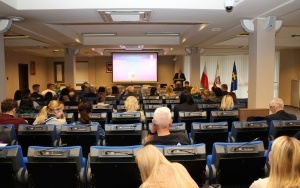 Forum NGO    (6)