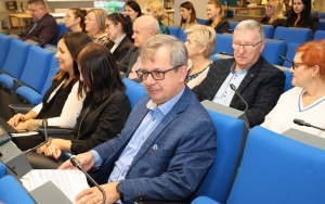 Forum NGO    (7)