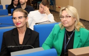 Forum NGO    (8)