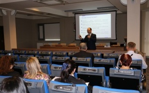 Forum NGO    (12)