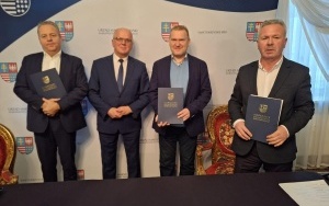 Cyfrowe wsparcie dla diagnostyki, leczenia i funkcjonowania świętokrzyskich szpitali (1)