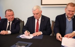 Cyfrowe wsparcie dla diagnostyki, leczenia i funkcjonowania świętokrzyskich szpitali (5)