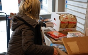 Mieszkańcy Powiatu biorą udział w Paczce dla Rodaka (7)
