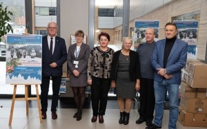 Mieszkańcy Powiatu biorą udział w Paczce dla Rodaka (12)